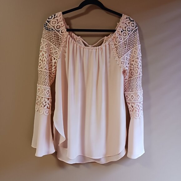 Elegant Lace Sleeve Blouse - Pink - Picture 2 of 8